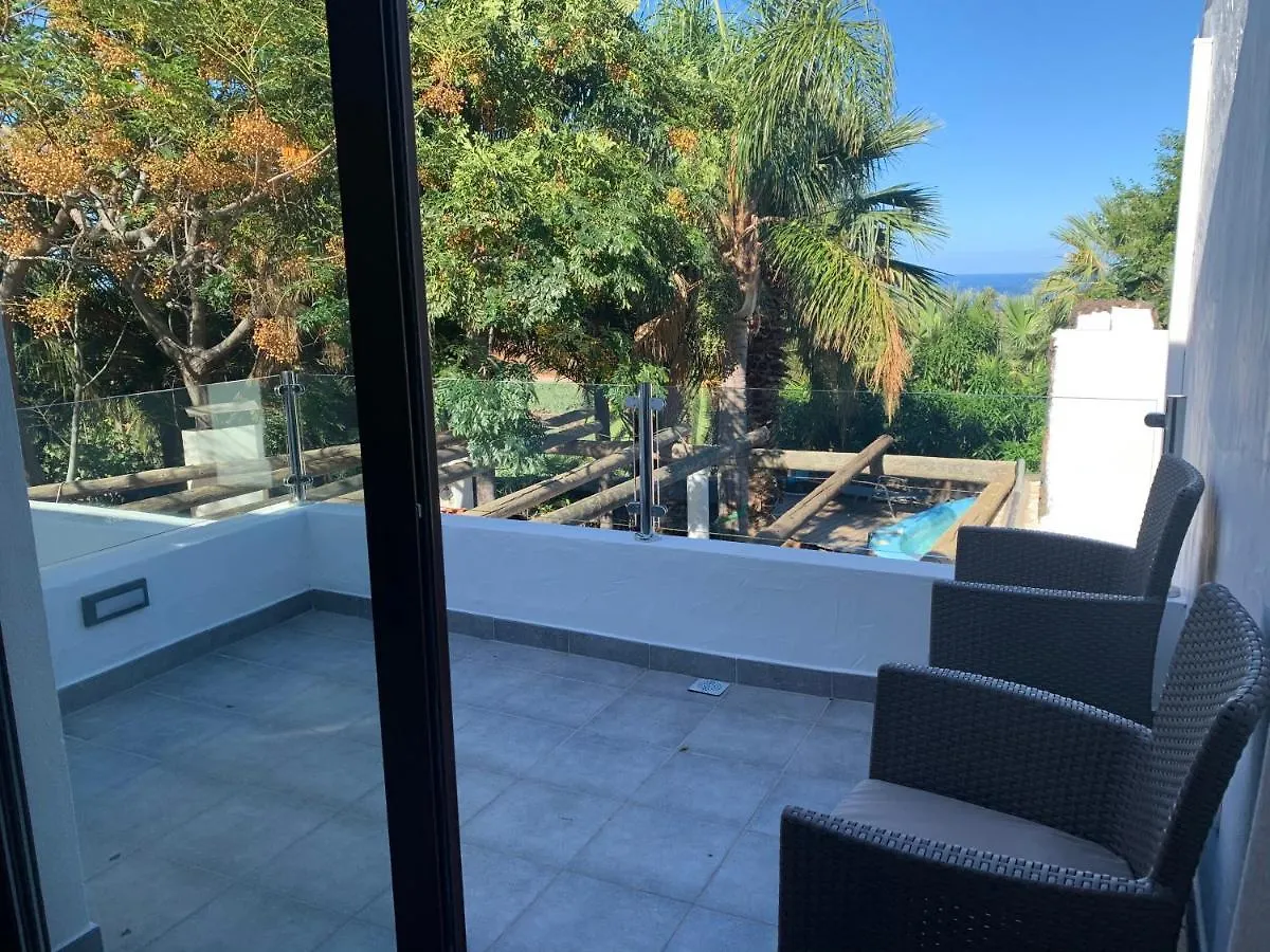 Apartamentos Finca Wapa La La Frontera