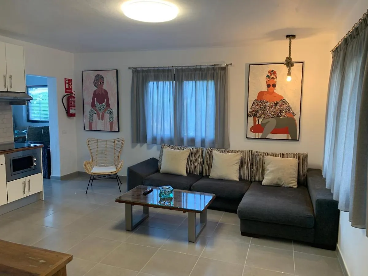 Apartamentos Finca Wapa La La Frontera