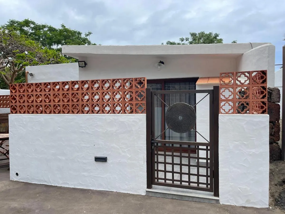 Apartamentos Finca Wapa La La Frontera 0*,